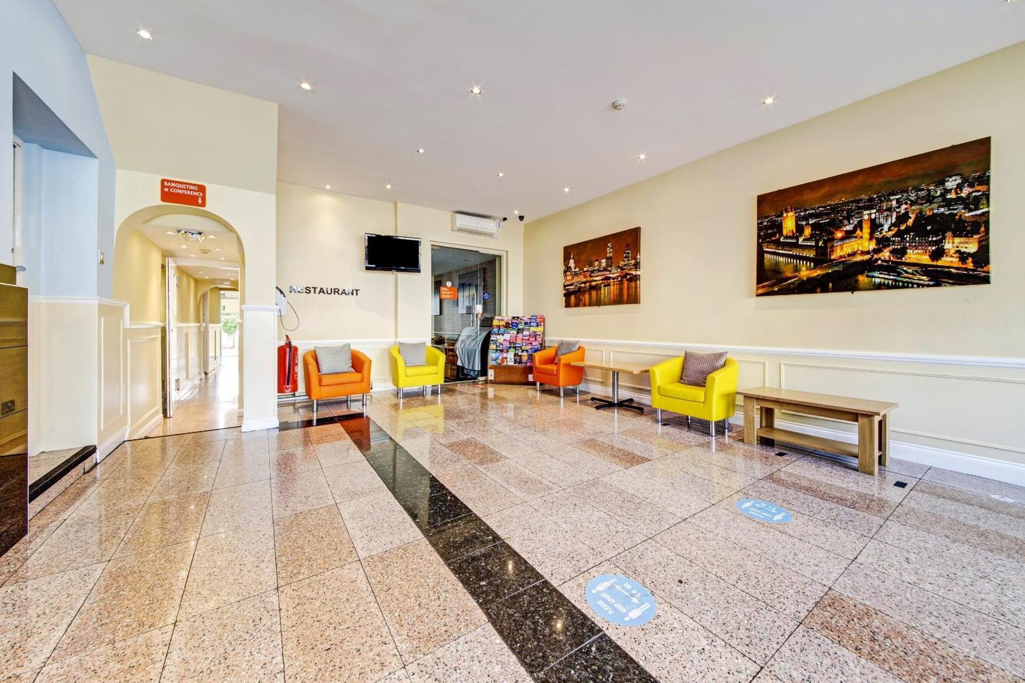 Oyo Bostons Manor Hotel, Hanwell London Greenford  Bagian luar foto