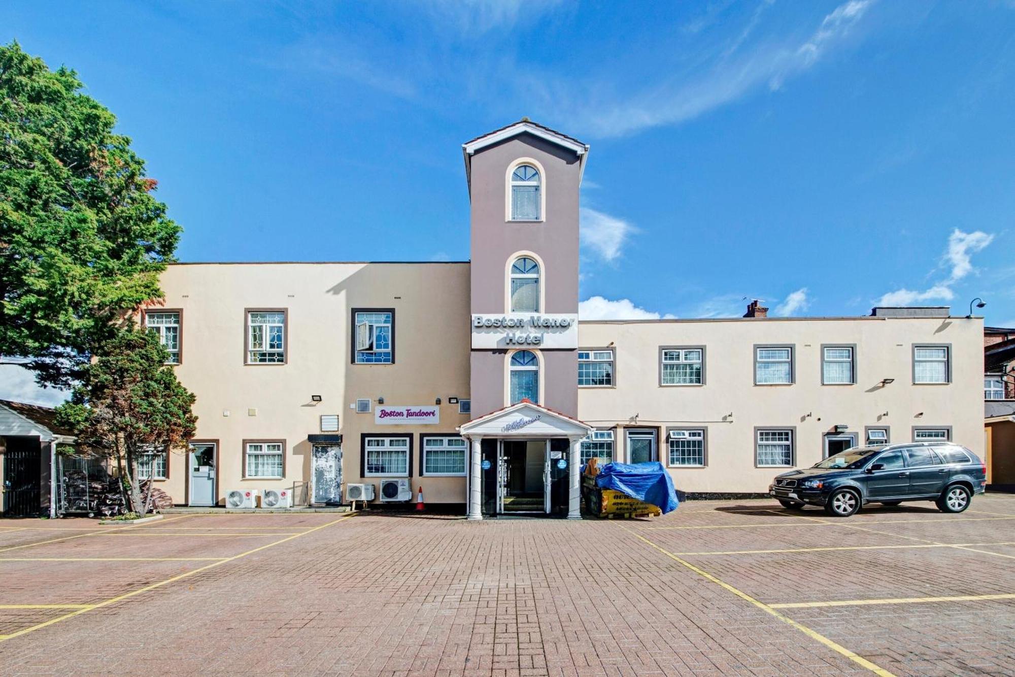 Oyo Bostons Manor Hotel, Hanwell London Greenford  Bagian luar foto
